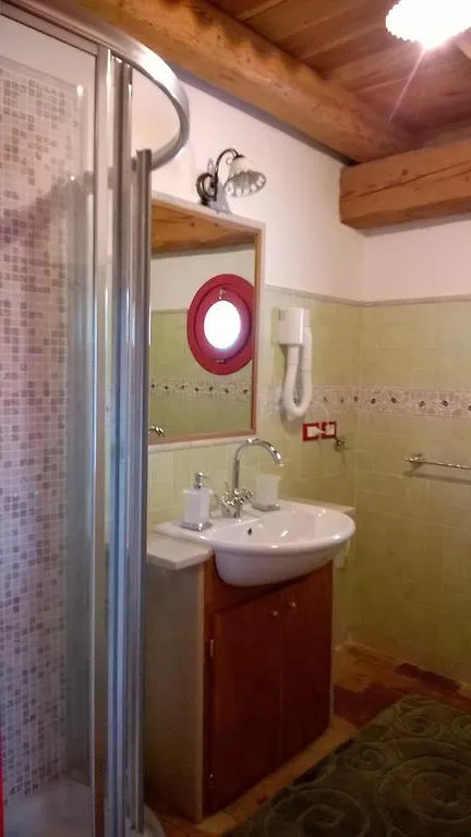مزرعة للإقامة Agriturismo Sant'Egidio Aquiléia إيطاليا
